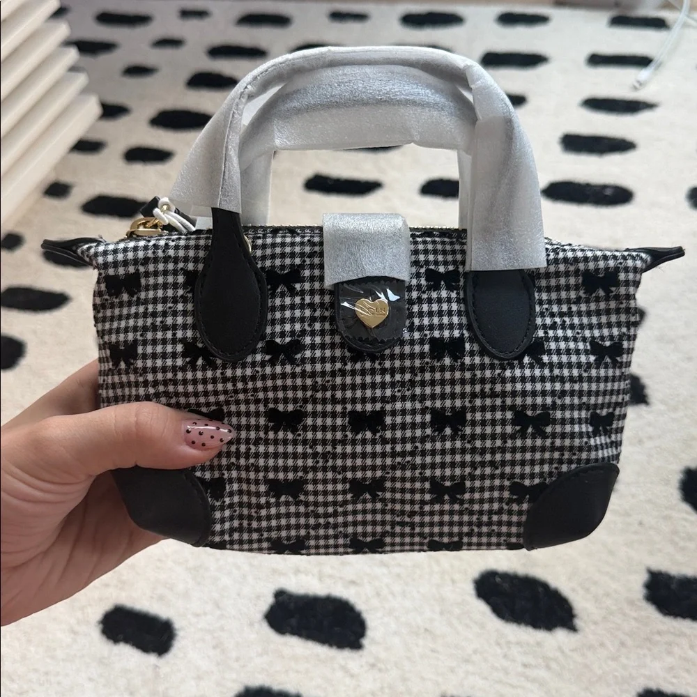 NWT Stoney Clover Lane Pouchette Black &‎ White Bow Houndstooth Crossbody Bag